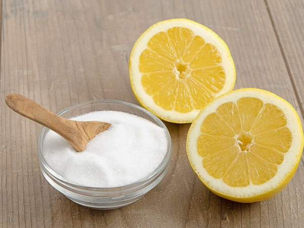 Bicarbonato de sodio y limon