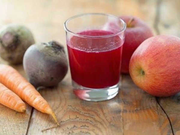 Jugo de betabel, zanahoria y manzana