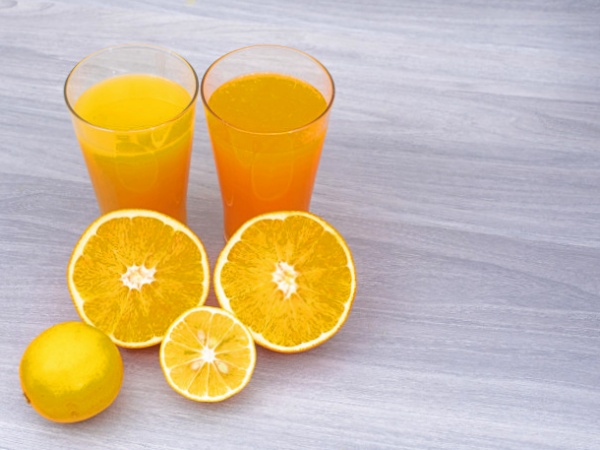 Zumo de limón y naranja, delicioso y saludable